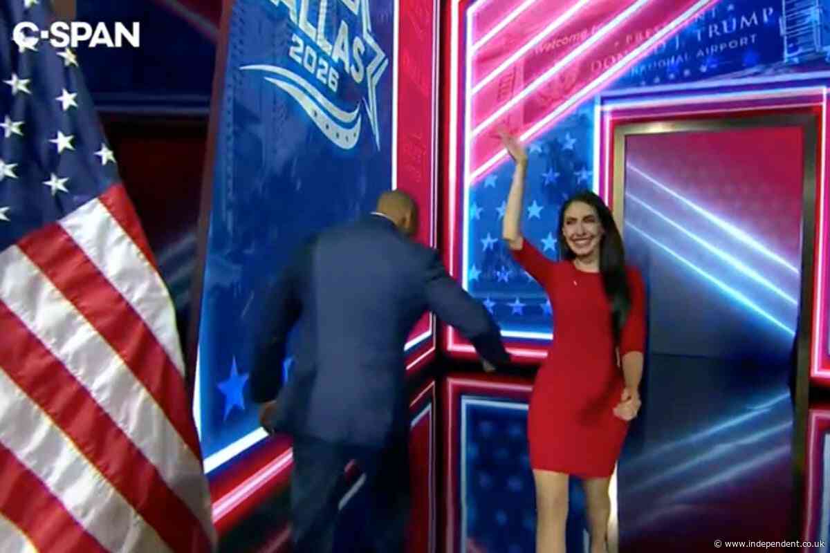 Trump Cabinet official appears to try and swat congresswoman’s rear as she takes stage