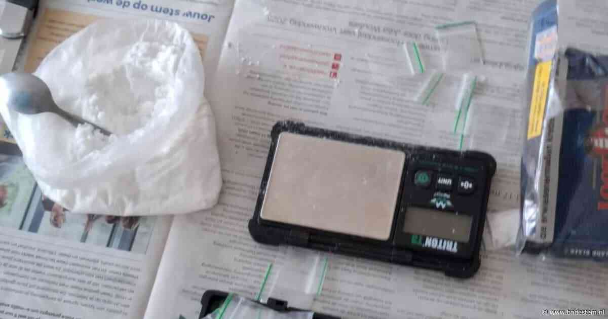Drie verdachten die aan flakka verslaafde vrouwen uitbuiten, blijven in de cel: ‘We worden weggezet als fucking monsters’