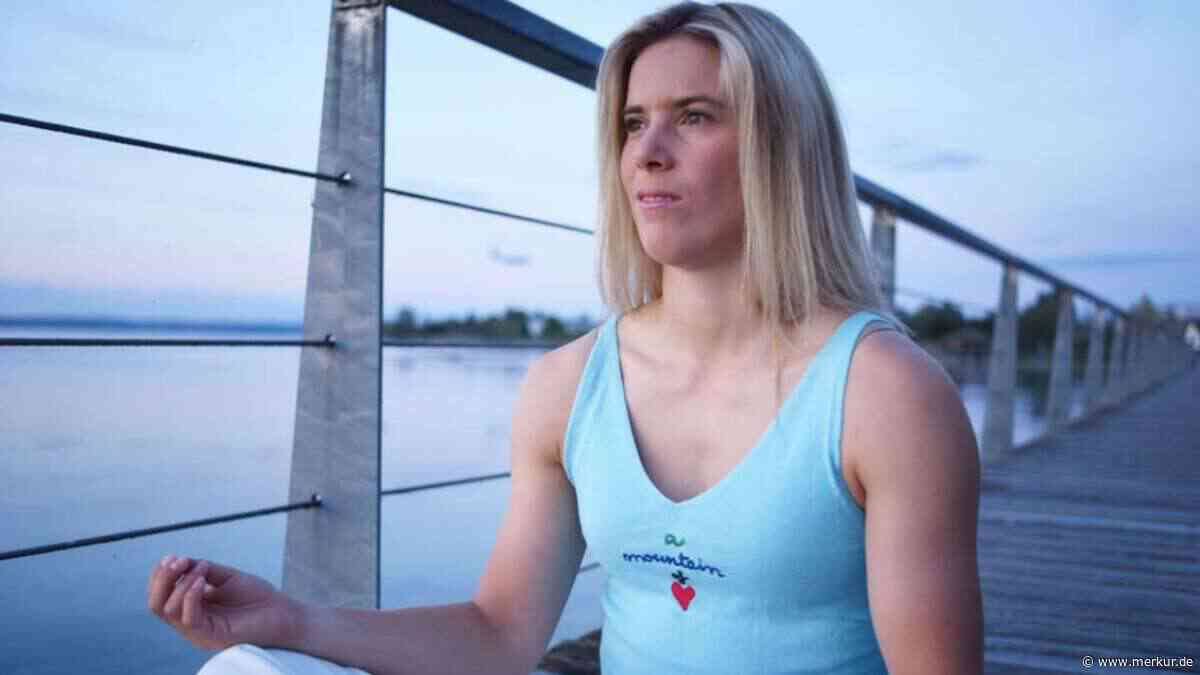 Ski-Star genießt warmen Sommerabend vor malerischer Kulisse