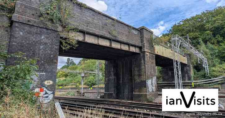 West Coast Main Line to close between London Euston and Watford due to emergency bridge work