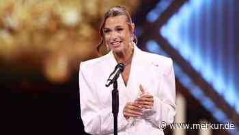 Laura Wontorra erhält Deutschen Fernsehpreis - und wendet sich in Rede an junge Mädchen