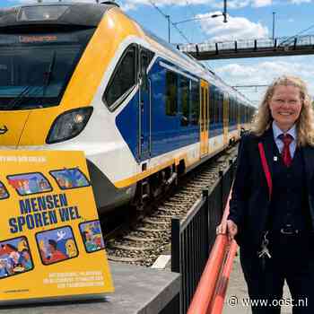 Hoofdconducteur schrijft boek over ontmoetingen met reizigers in de trein