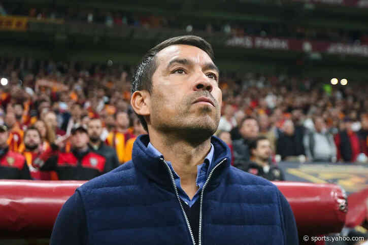 Feyenoord manager compares Lamine Yamal to Messi and Ronaldinho after Barcelona defeat: ‘He can win Ballon d’Or’