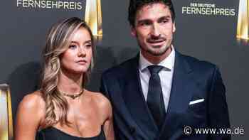 Verliebte Blicke auf dem roten Teppich: Mats Hummels und Nicola Cavanis beim Fernsehpreis
