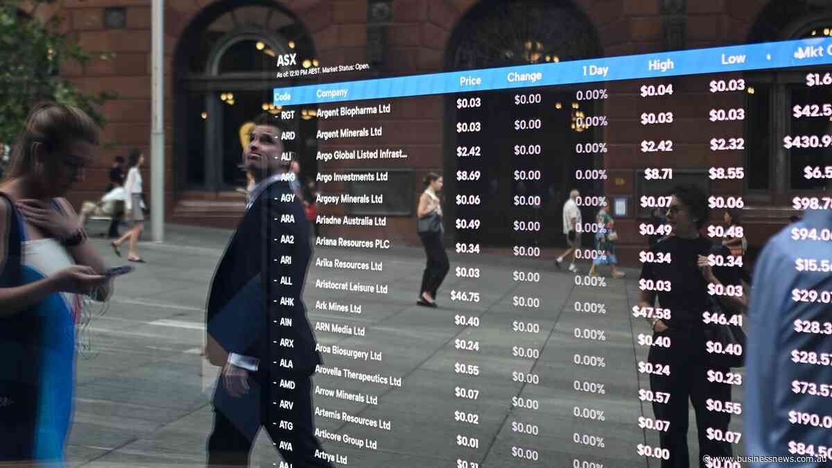 Aussie shares pare losses but fall for third session