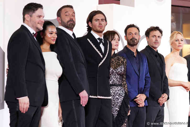 “Quest’anno ho perso sia mia madre che mio padre, avrei voluto fargli vedere questo mio film ma non ho fatto in tempo”: il dolore di Casey Affleck a Venezia 83