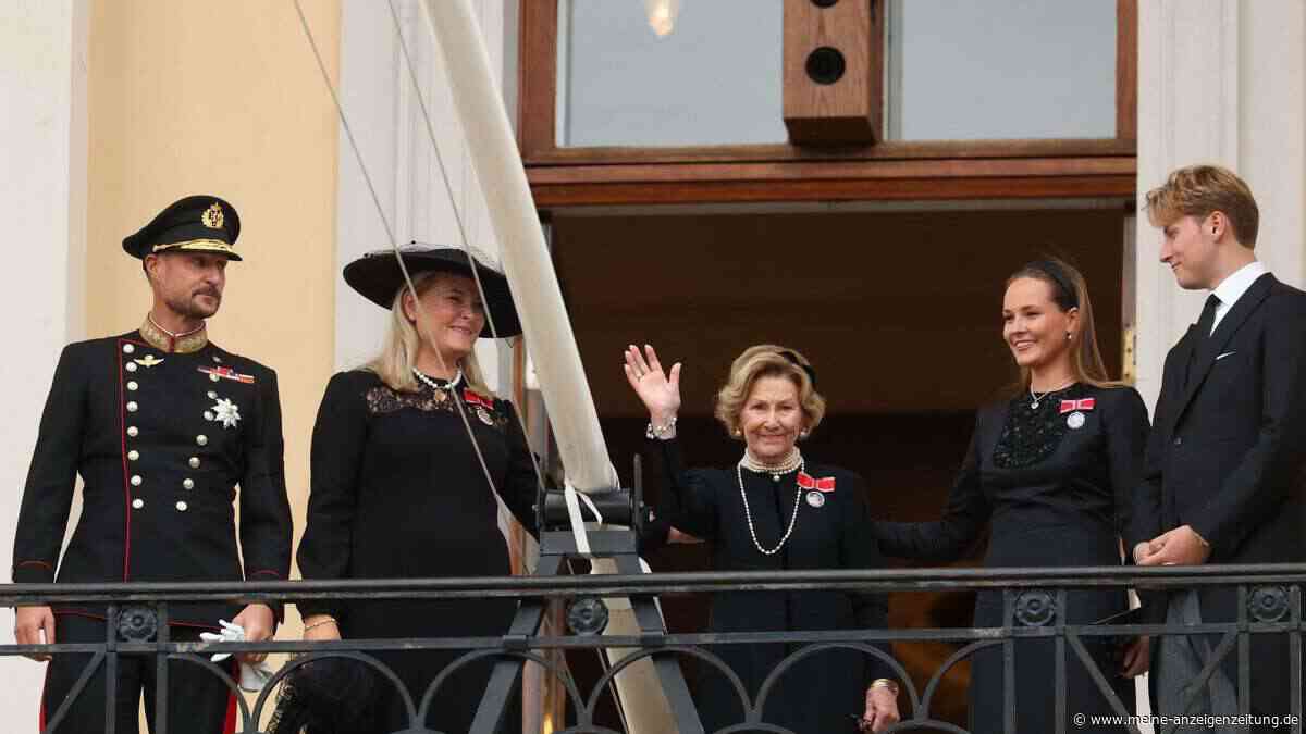 Nach Trauerfeier für König Harald: Wer nicht mit der norwegischen Königsfamilie auf den Balkon durfte