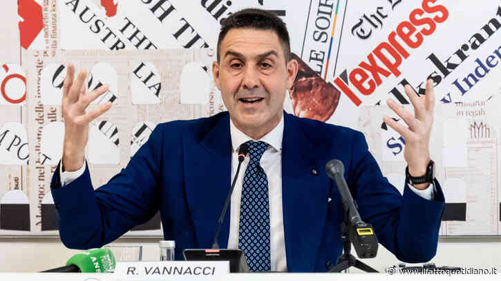 Legge elettorale, Vannacci provoca Fdi: “In Senato votino con noi e le opposizioni per le preferenze pure”