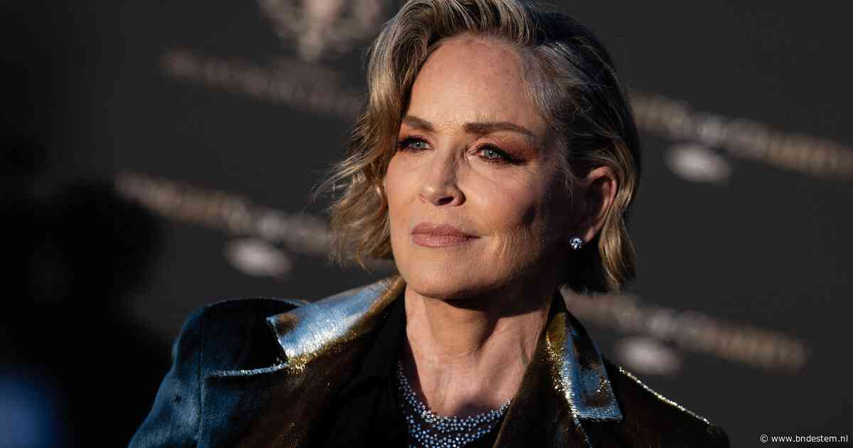 Sharon Stone heeft al langere tijd geen seks meer: ‘Zit in fase met weinig geluk in de liefde’