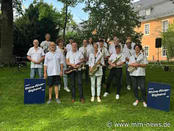 Schwetzingen – Schloss und Schlossgarten Schwetzingen Swing und Jazz unter freiem Himmel – Rhine River Bigband kehrt zum Picknickkonzert in den Schlossgarten zurück