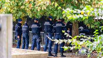 Politie zoekt extra bij scholen Overasselt na vondst vuurwapens
