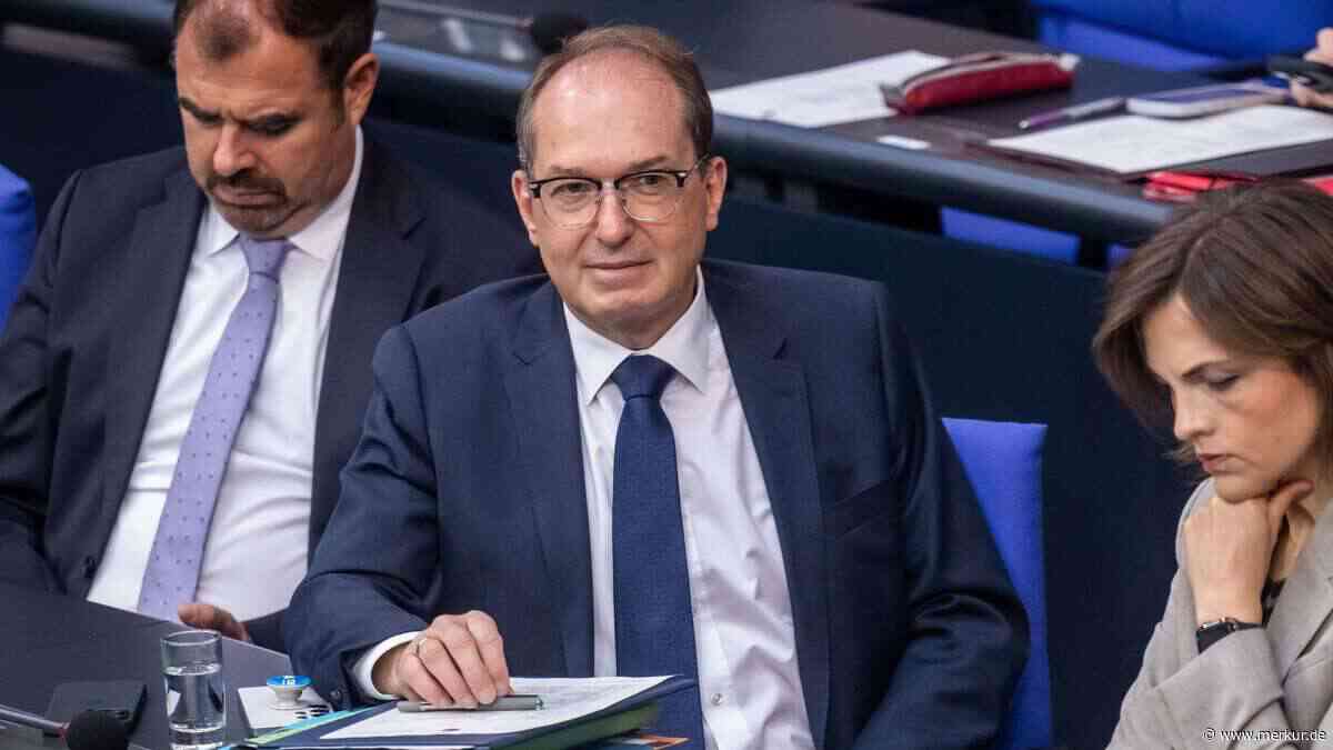 Dobrindts neuer Haushalt: 950 Millionen Euro mehr – aber 10 Millionen weniger für politische Bildung