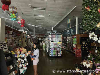 Grocery store serves as vital link with power out