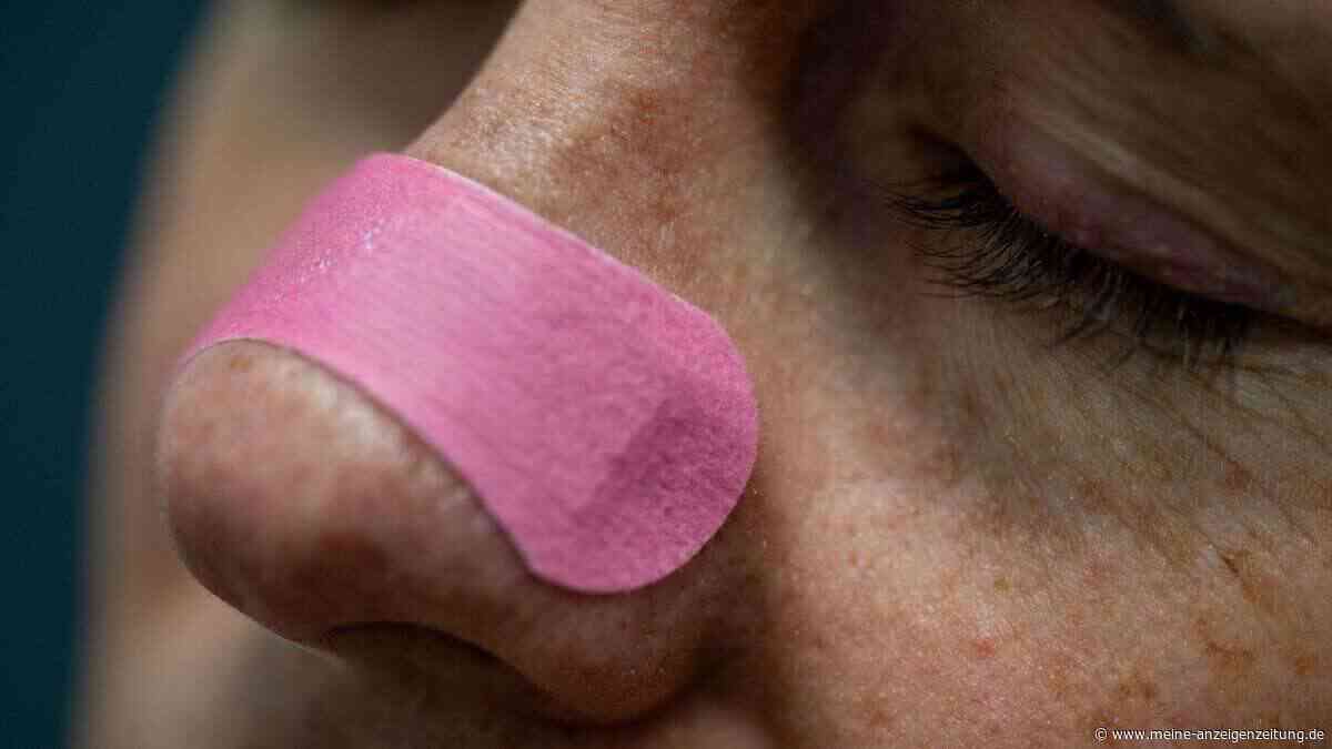 Nasenpflaster gegen Schnarchen – hilft das wirklich?