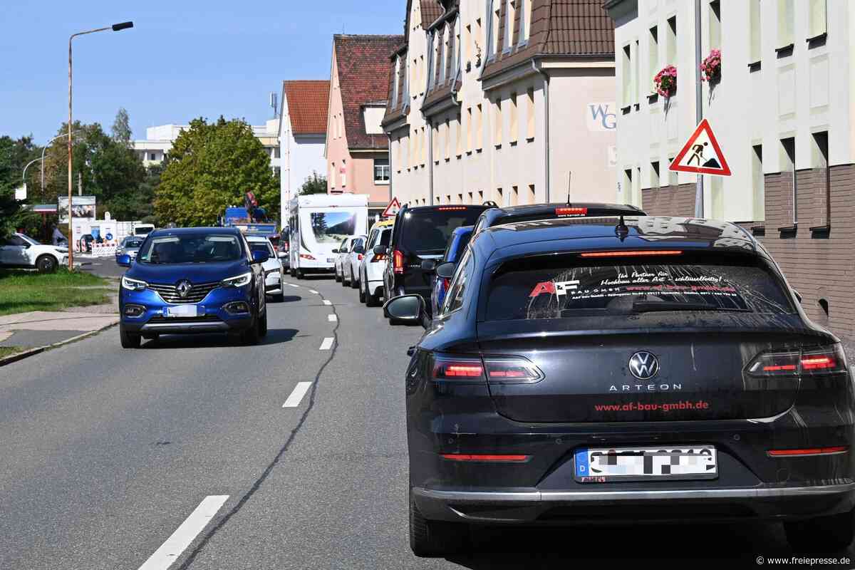 Staufalle auf der Werdauer B 175: Wie lange Autofahrer noch ausgebremst werden