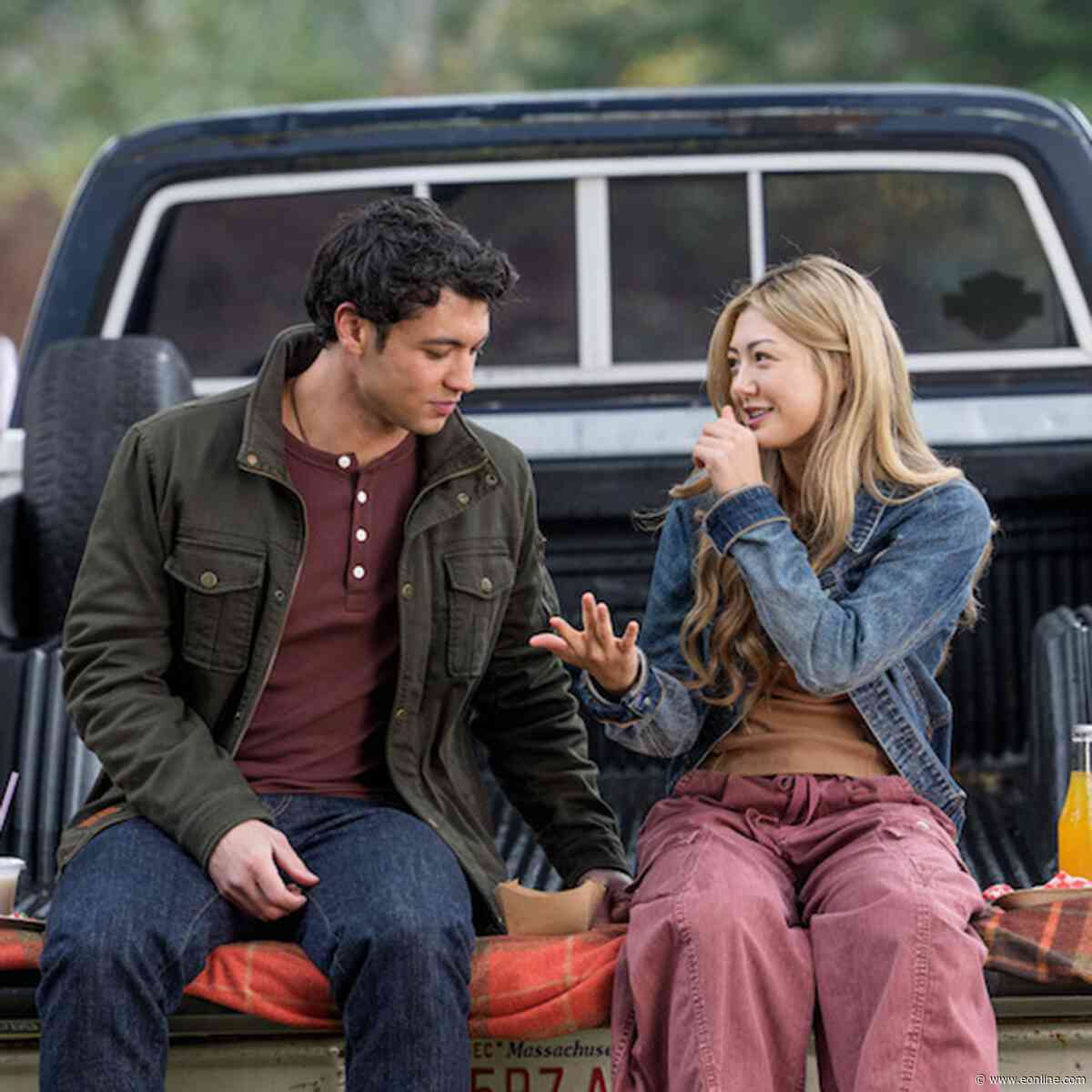 Crew Girl Cast Details Gossip Girl & Friday Night Lights Comparisons