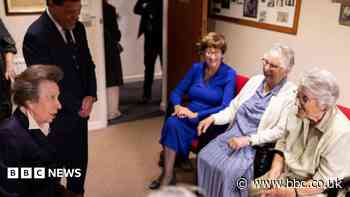 Princess Anne reunited with childhood riding teacher