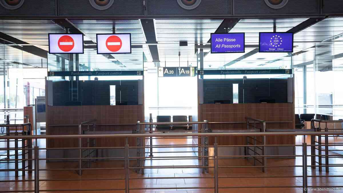 Fluggast wird per Haftbefehl gesucht – Chef bewahrt ihn vor Gefängnis
