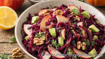 Wenige Zutaten, wenig Kalorien, viel Geschmack: Rote-Bete-Salat mit Apfel und Avocado