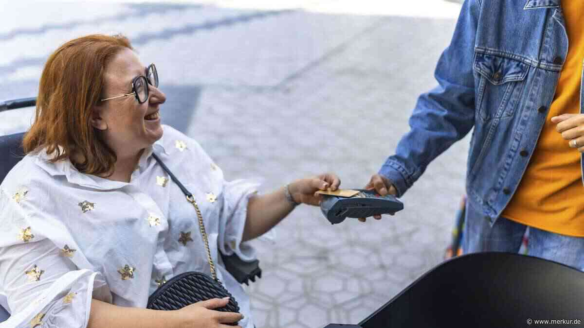 Gastronom etabliert neue Bezahlregel: Gäste sollen „alla Romana“ zahlen – Expertin erklärt Rechtslage