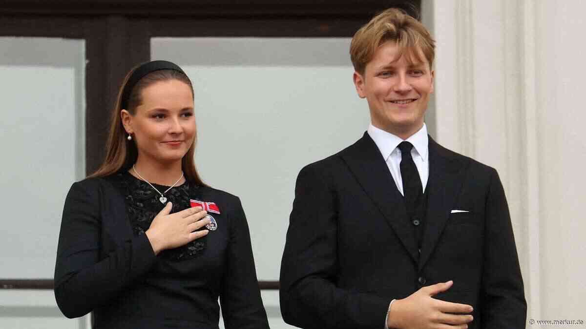 Emotionale Szene beim Staatsbegräbnis: Kronprinzessin Ingrid Alexandra tröstet ihren weinenden Bruder