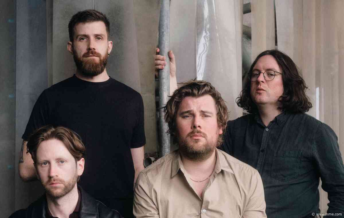 Gilla Band tackle “poverty of speech linked to mental health conditions” and schizophrenia on blistering single ‘Alogia’