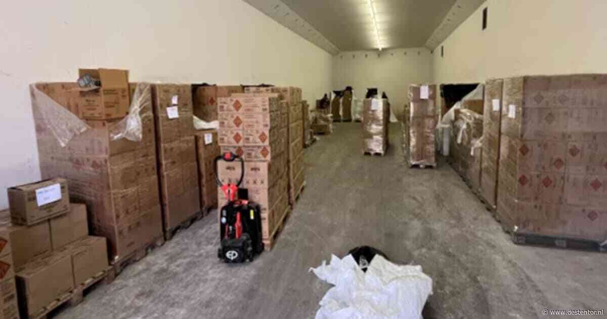 Vuurwerkbende opgerold: Zwollenaar en vijf anderen opgepakt en enorme vondst in bunker