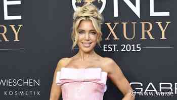 Atemberaubende Schönheit: Sylvie Meis im rückenfreien Kleid
