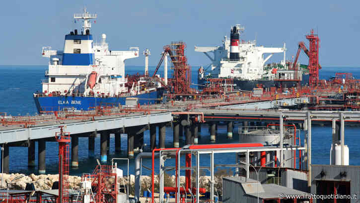 Petrolio sopra i 100 dollari e il gas vola ai livelli di fine 2022. Sale costo del debito Usa: rendimenti dei titoli a 10 anni ai massimi da tre anni