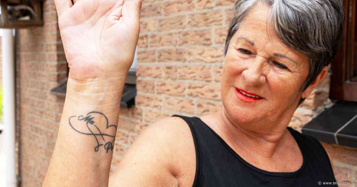 Corrie (71) wil graag het gezicht van Mick Jagger als tatoeage, maar haar man zegt: ‘Als je dát doet, dan stop ik ermee’