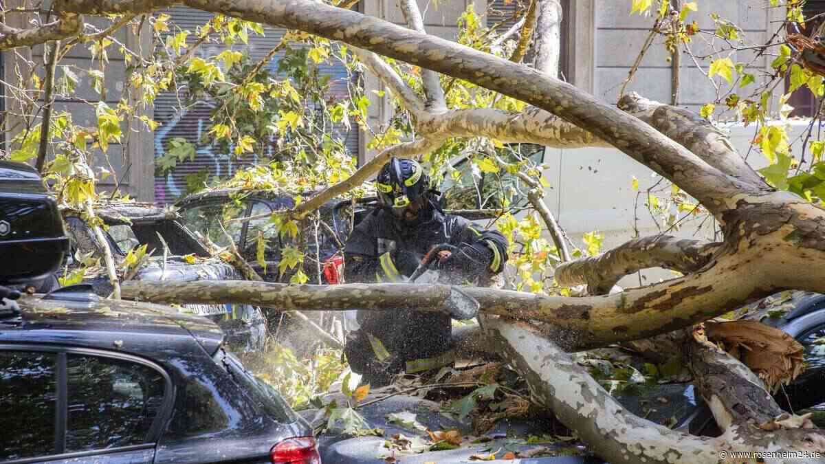 Heftige Unwetter in Italien: Frau ertrinkt in Auto – Chaos in beliebten Ferienorten