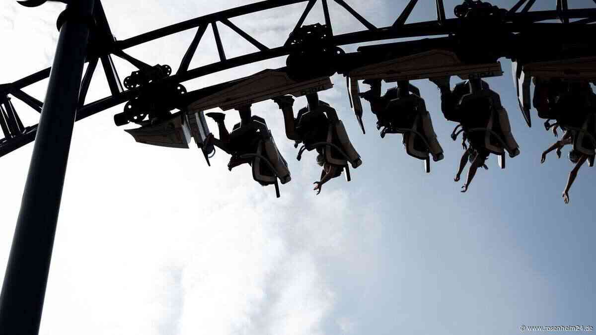 Arme hochgerissen, Hand gebrochen: Darum muss ein Oktoberfest-Fahrgeschäft nicht zahlen