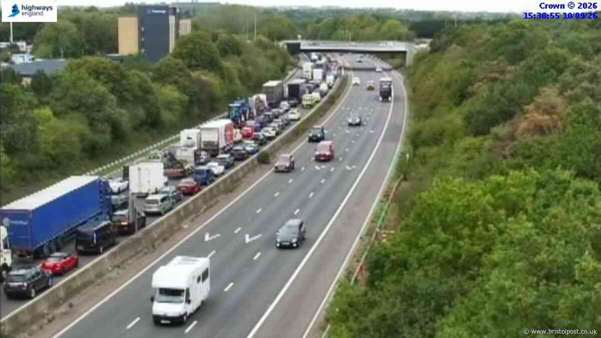 M4 traffic held with long delays between Bristol and Bath