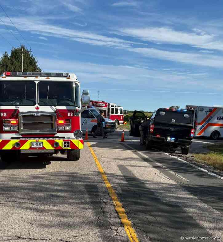 Sarnia crews respond to multi-vehicle crash