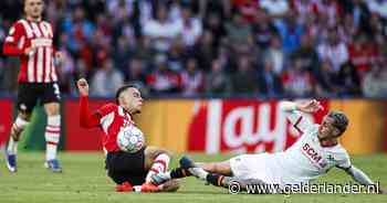 Ophef in Eindhoven: PSV komt vlak voor rust op achterstand na omstreden goal