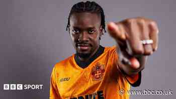 Wolves sign Burkina Faso winger Traore