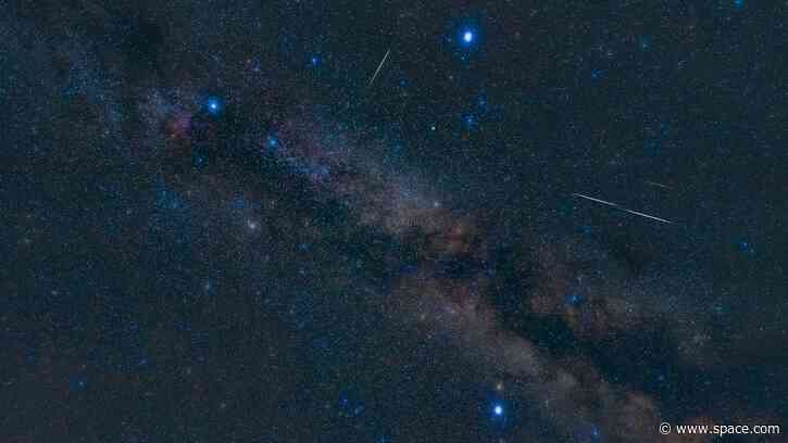 The Summer Triangle — 3 stars, 1 seasonal mystery