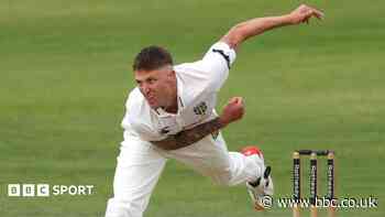 Durham on course for promotion against Middlesex