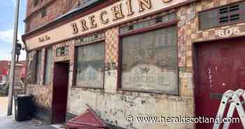Original Victorian frontage uncovered as historic city pub changes hands