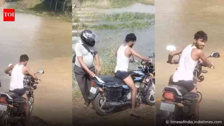 This man charges ₹100 for a river crossing; social media claims he earns ₹90,000 a month