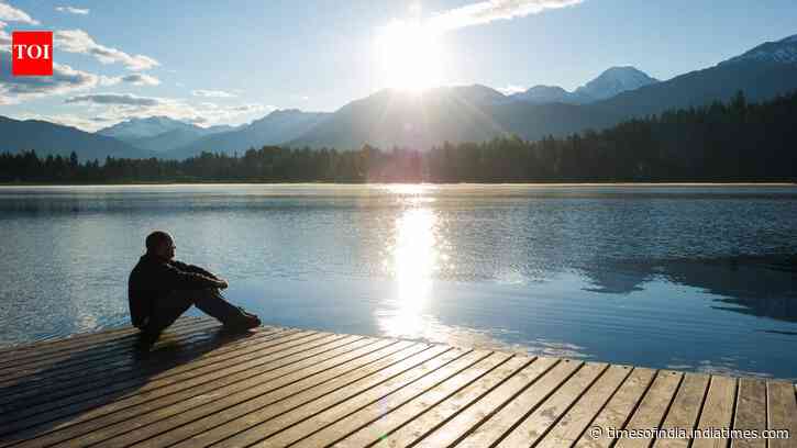 Feeling lost in life? 5 questions that can help you reconnect with yourself