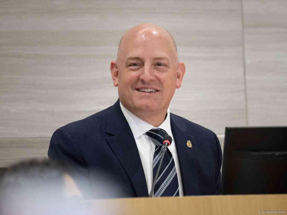 Windsor mayor asked police to sweep city hall for covert listening devices