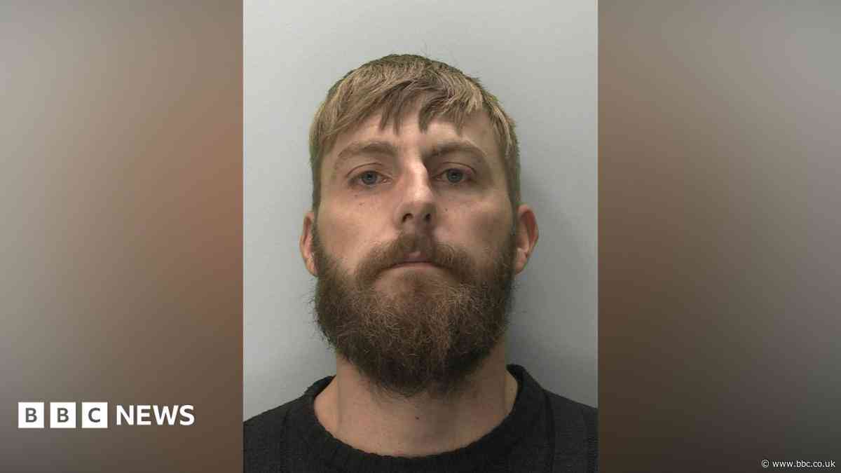 'Violent' man who strangled women in hotels jailed