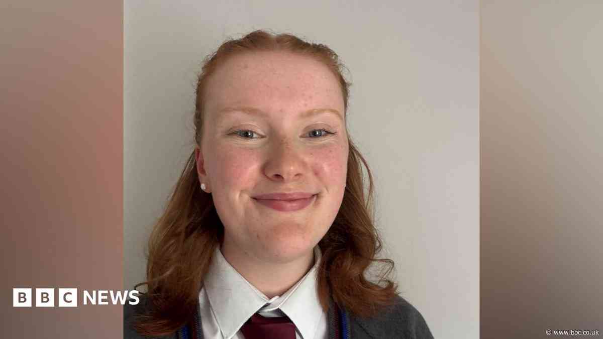Girls given legal right to wear trousers in schools in Northern Ireland