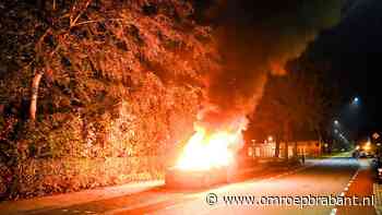 Auto uitgebrand op straat in Kaatsheuvel