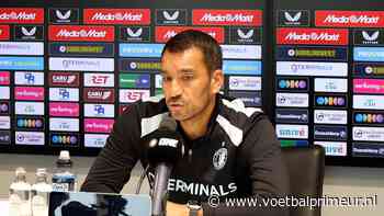 Van Bronckhorst verklaart laag aantal blessures: 'We moeten dat vasthouden'