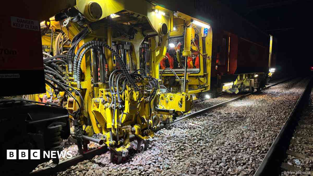 Safety checks on 20km of track to delay trains