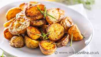 Mary Berry uses 12p ingredient for 'extra crunchy coating' on roast potatoes