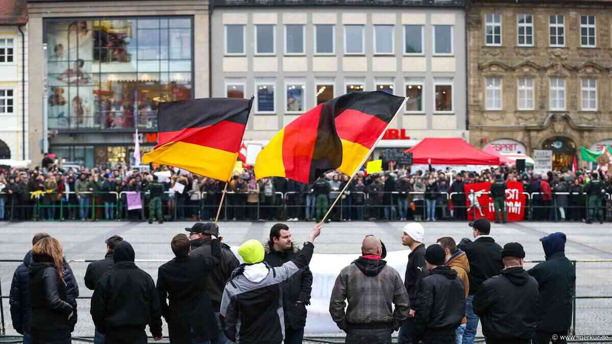 Bamberg am Limit: Rechte Demo mit tausenden Teilnehmern – und massiver Gegenprotest