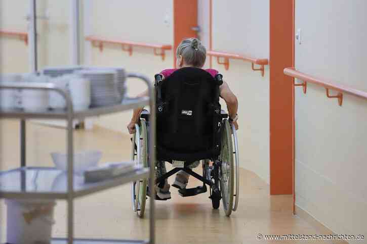 Pflegeversicherung: FDP schlägt kapitalgedeckte Säule vor und lehnt Pflege-Soli für Privatpatienten ab